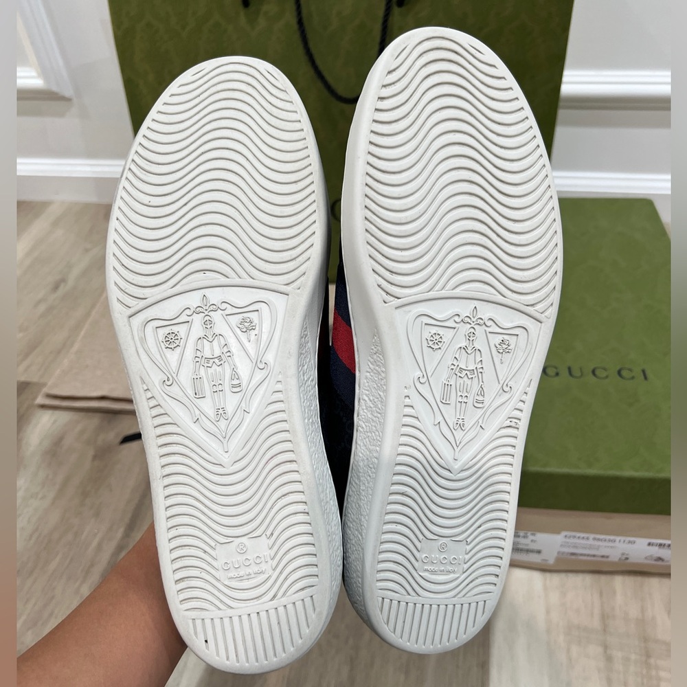 Gucci Ace GG Supreme Sneakers - Picture 5 of 11